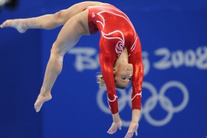 开云官网-欧冠淘汰赛焦点战，掘金打穿独行侠，当欧陆铁血遇上美式狂飙