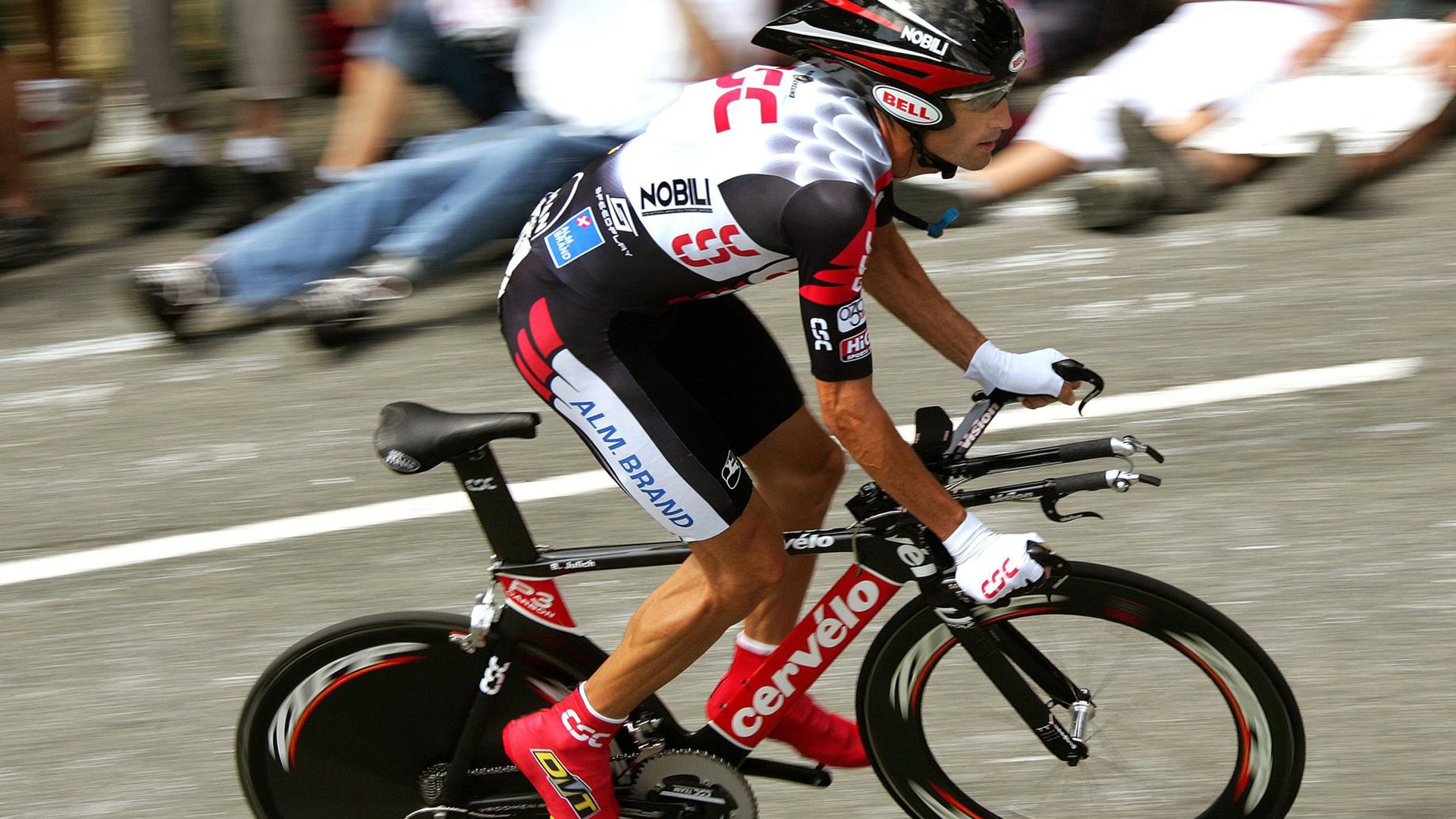 黄喜灿彻底打爆防线，巴萨强行终结毕尔巴鄂，一场战术与意志的残酷解剖