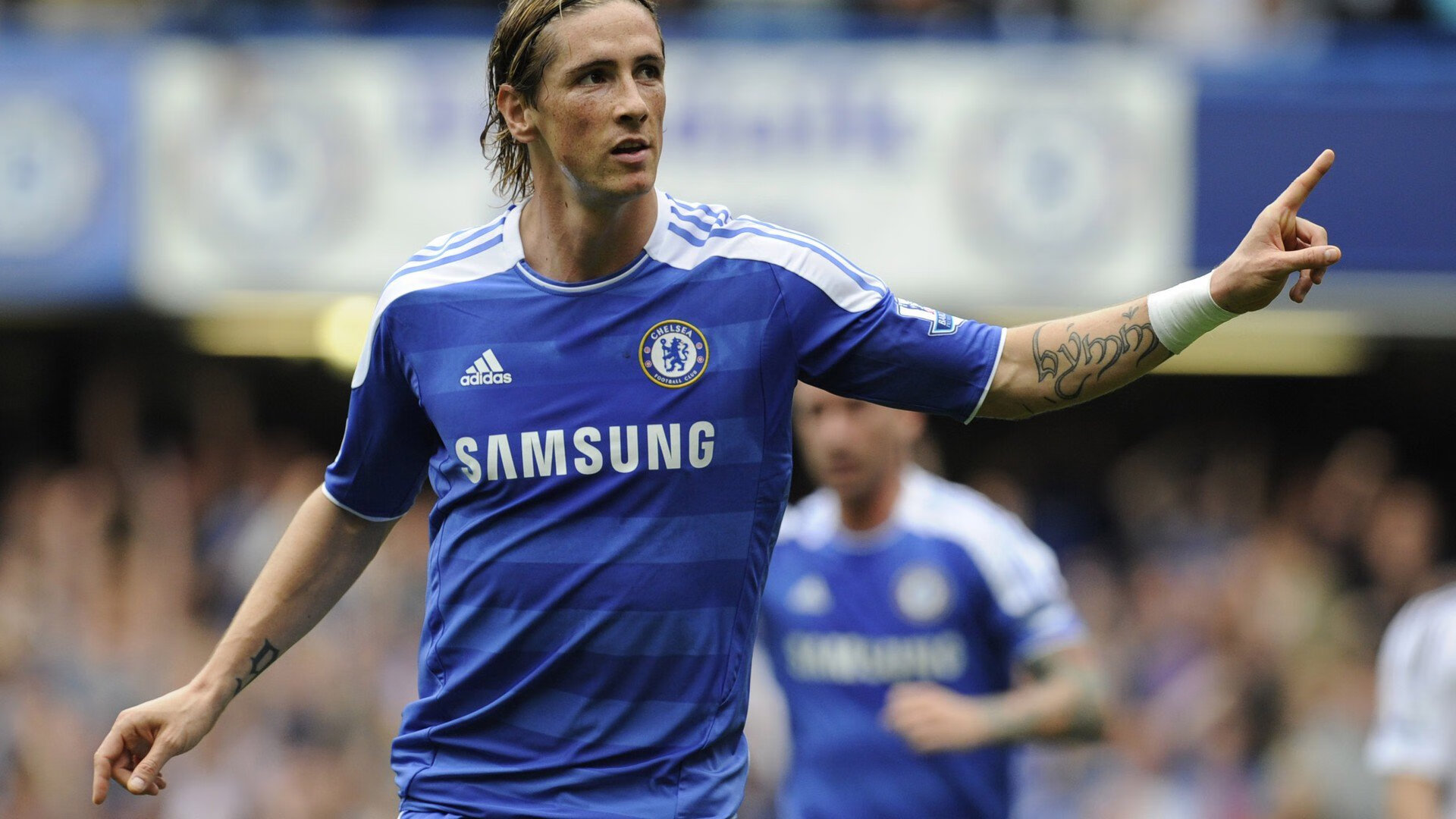 丹麦正面击溃乌拉圭,布雷默成为关键先生